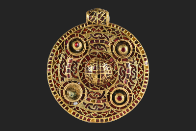 A round, gold Anglo-Saxon pendant